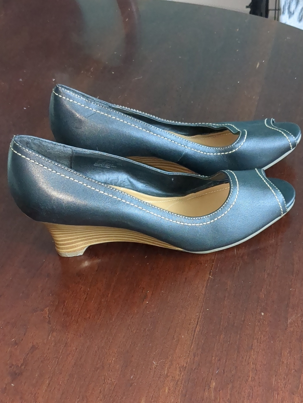 Flexation By AEROSOLES Black Peep-Toe Wedge Pumps, 8